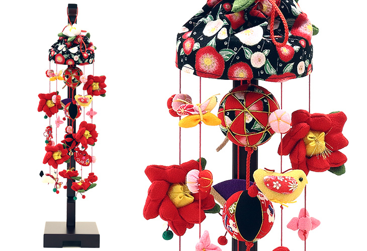 雛人形　吊るし飾りセット【P84601】  ちりめん製手作りの大きな椿がかわいい 賑やかな吊るし飾り♪